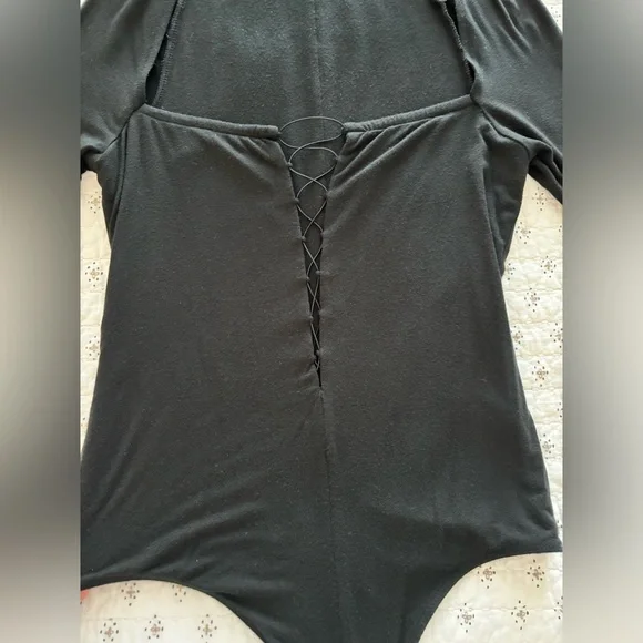 Alexander Wang Stretch Jersey Criss Cross Front Short Sleeve Bodysuit - Picture 6 of 11